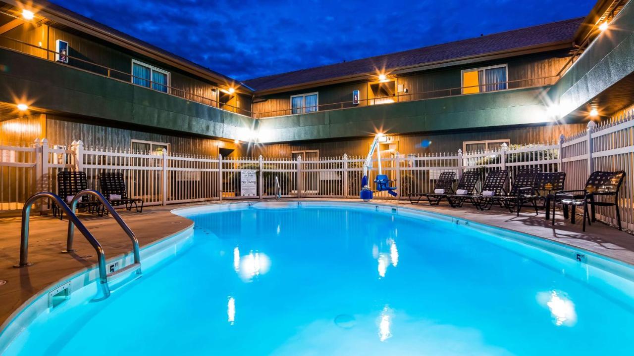 Hotel Rivertree &